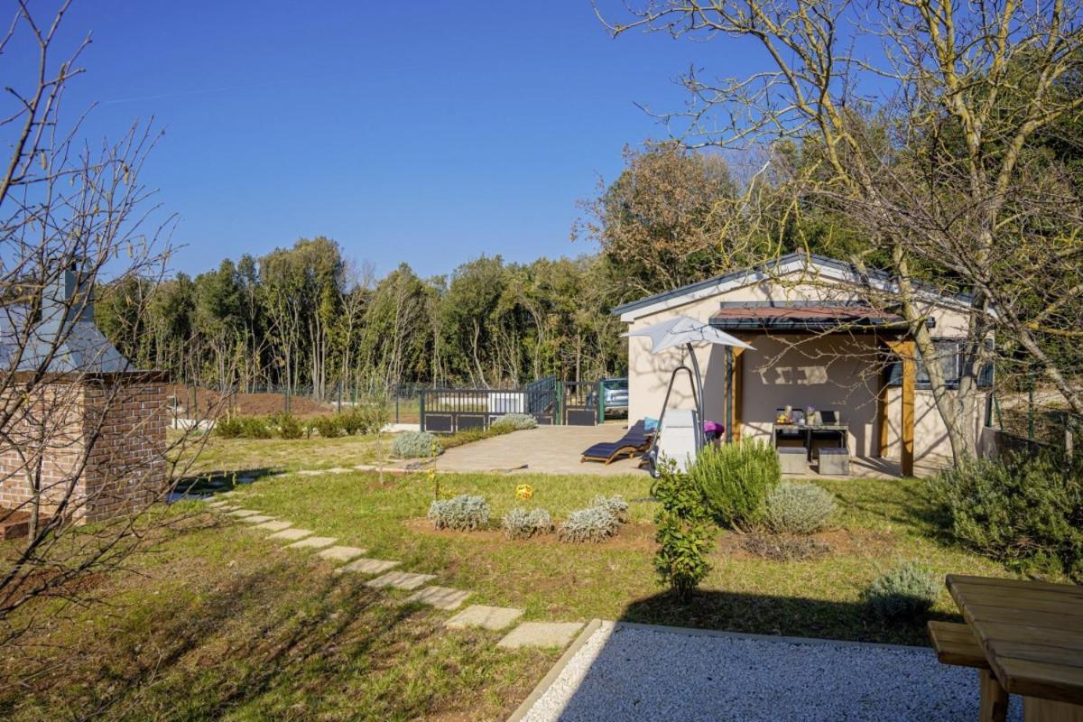 Vila Modean In Pula - Haus Fuer 2-3 Personen Exteriér fotografie