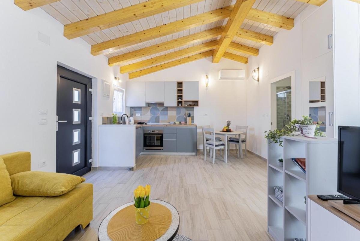 Vila Modean In Pula - Haus Fuer 2-3 Personen Exteriér fotografie