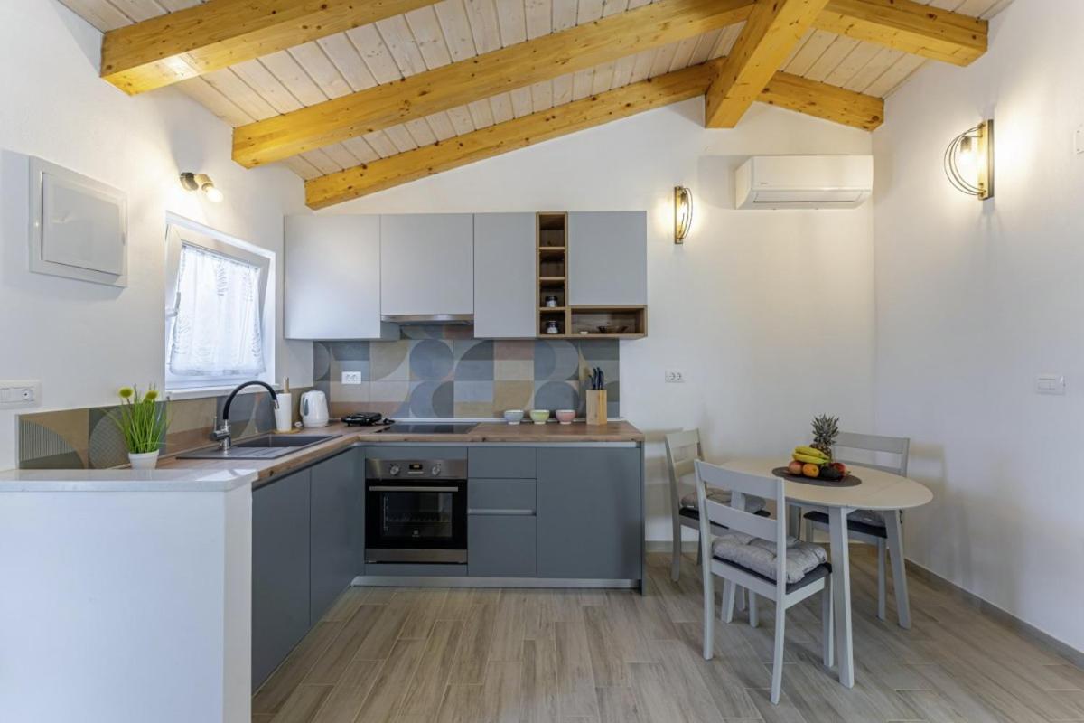 Vila Modean In Pula - Haus Fuer 2-3 Personen Exteriér fotografie
