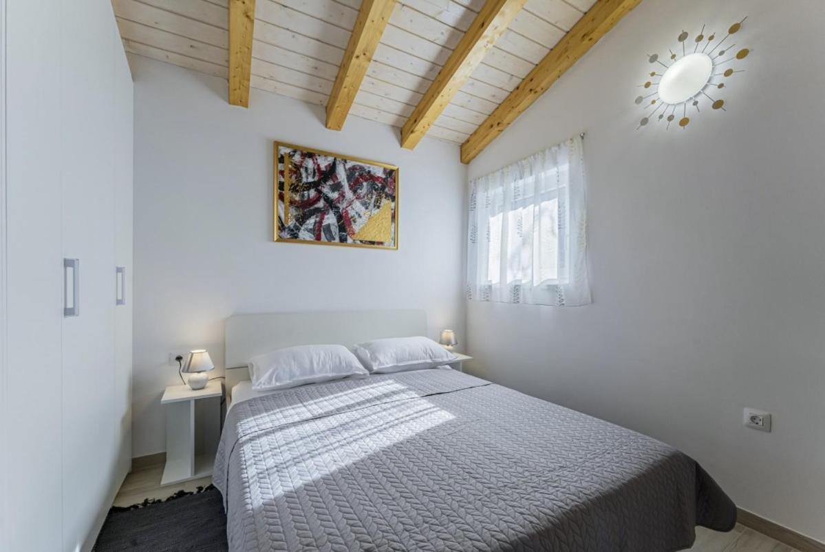 Vila Modean In Pula - Haus Fuer 2-3 Personen Exteriér fotografie